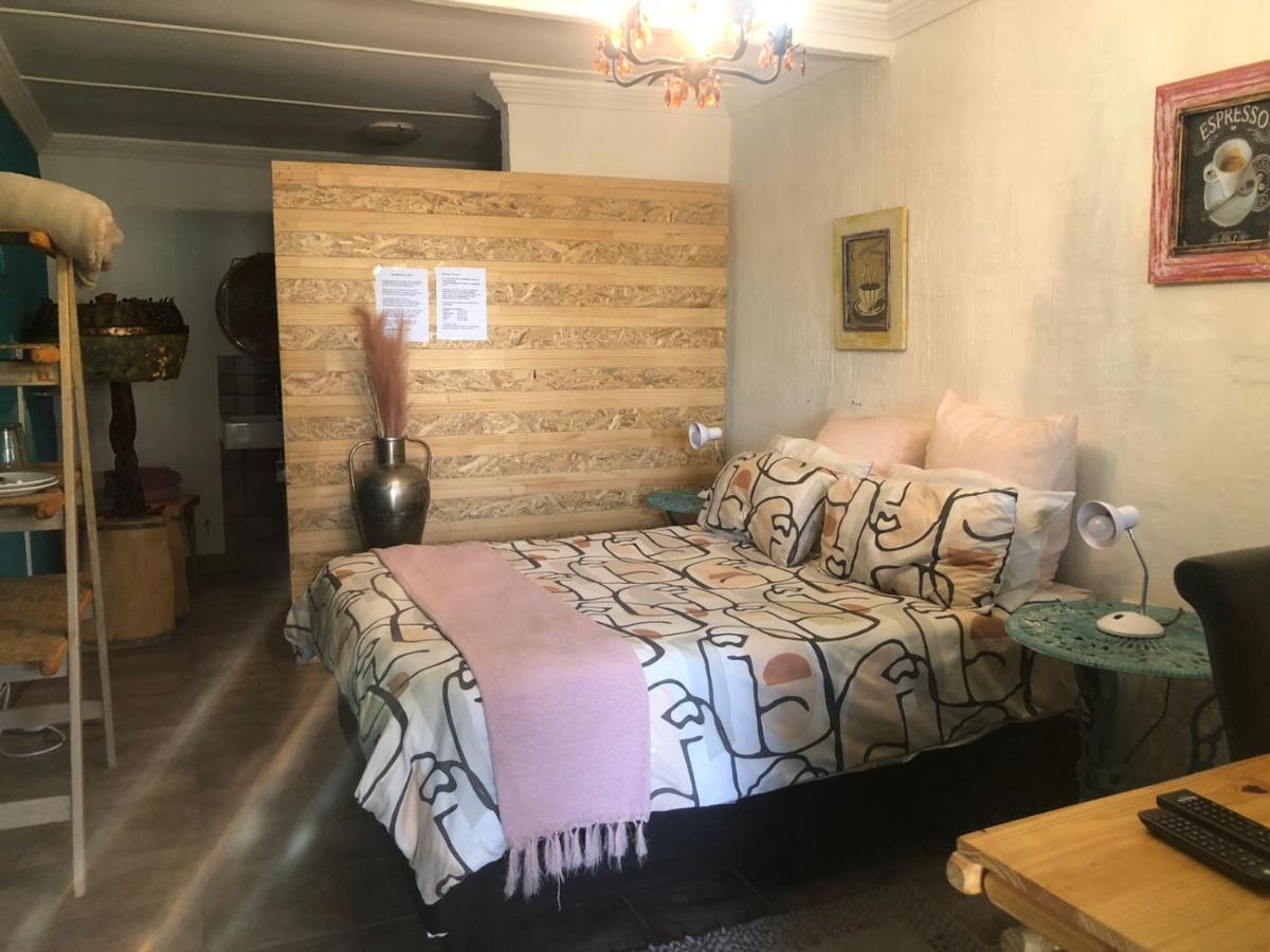 Karoozin Village Oudtshoorn Exteriör bild